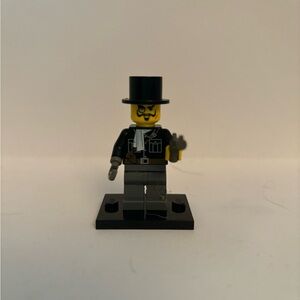 Lego Minifigure from Adventure themed set (adv025)